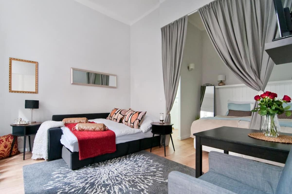 ⍟Luxurious And Bright⍟ 5 Min Walk To City Center Apartment Виена Екстериор снимка