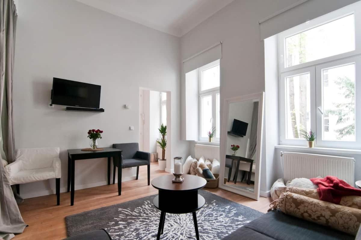 ⍟Luxurious And Bright⍟ 5 Min Walk To City Center Apartment Виена Екстериор снимка