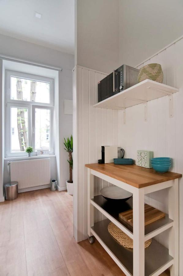 ⍟Luxurious And Bright⍟ 5 Min Walk To City Center Apartment Виена Екстериор снимка