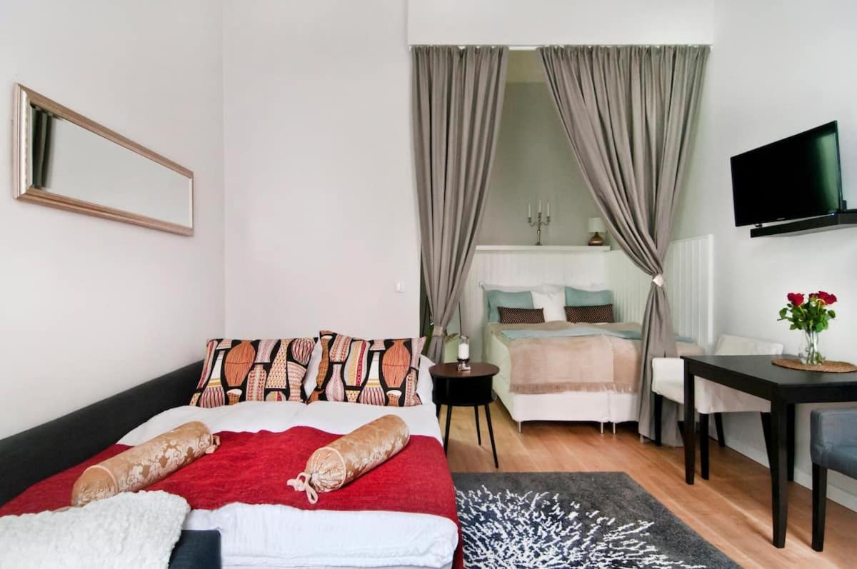 ⍟Luxurious And Bright⍟ 5 Min Walk To City Center Apartment Виена Екстериор снимка